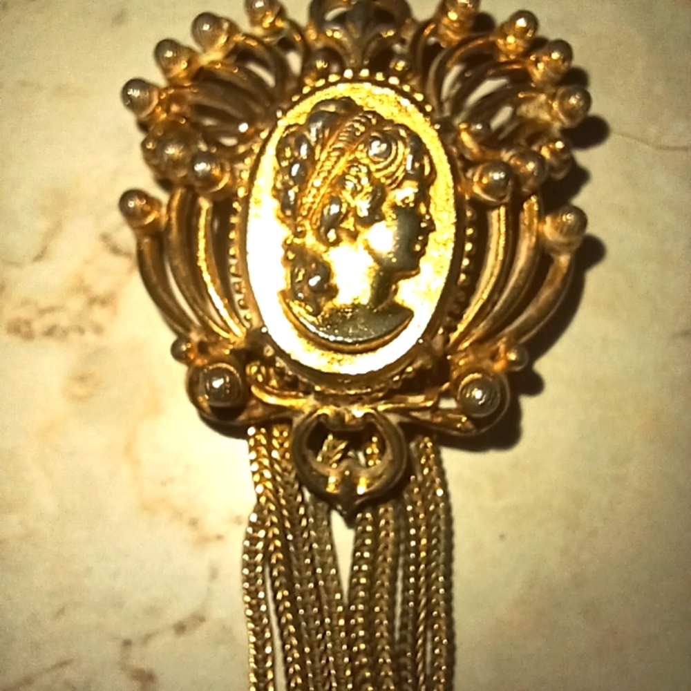 Vintage Florenza brooch